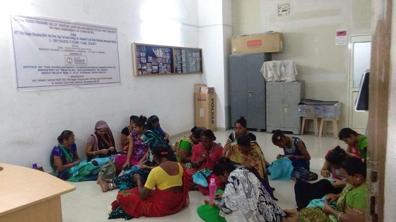 Ambedkar Hastshilp Vikas Yojana (AHVY) gallery image 6